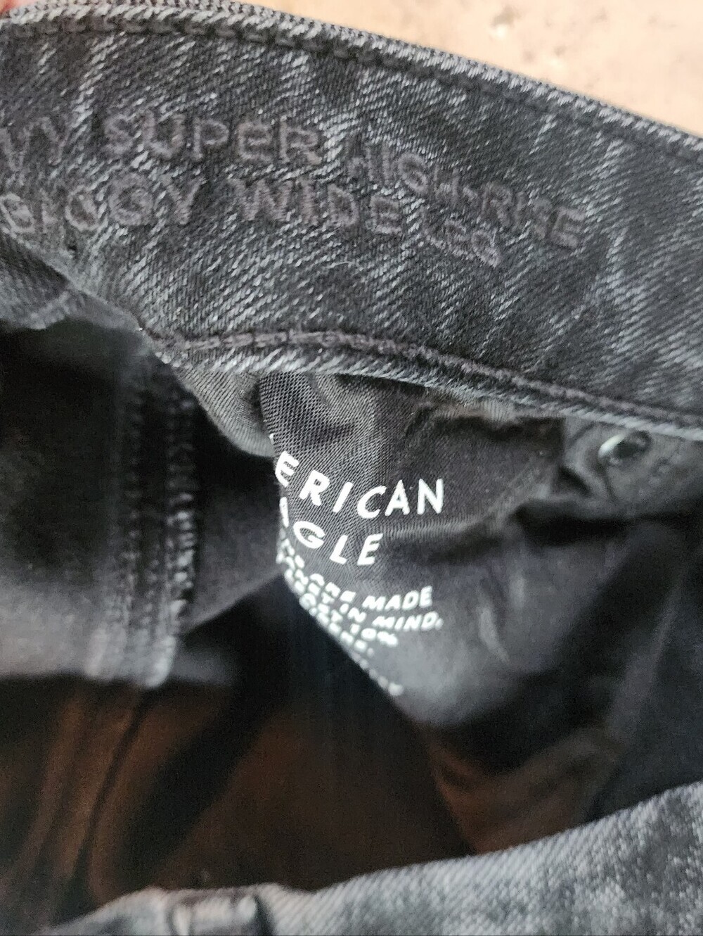 American Eagle Outfitters Black. Wide-Leg High-Rise Jeans - Picture 3 of 5